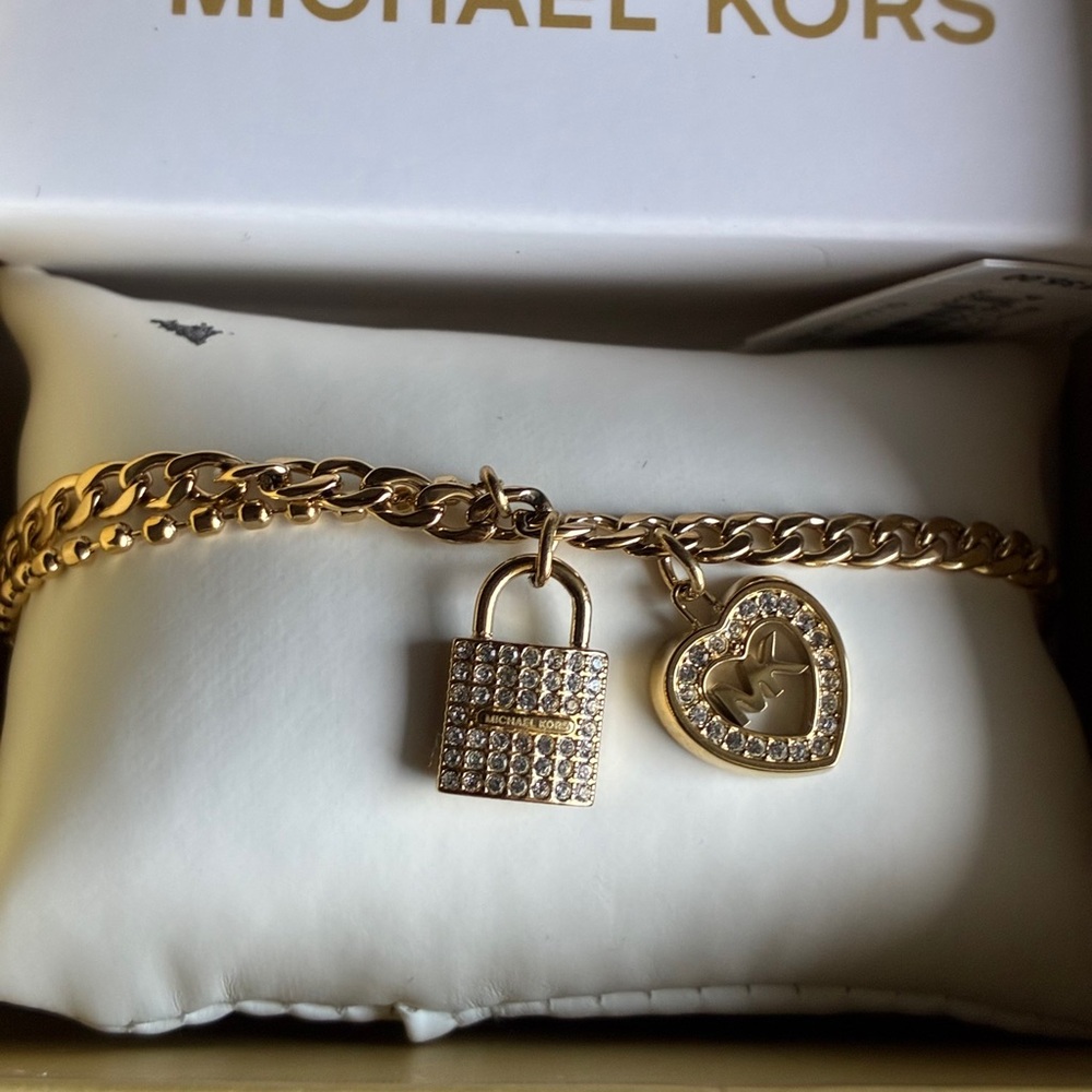 MICHAEL KORS Bracelet,Michael Kors Gold Bracelet. - Picture 4 of 9